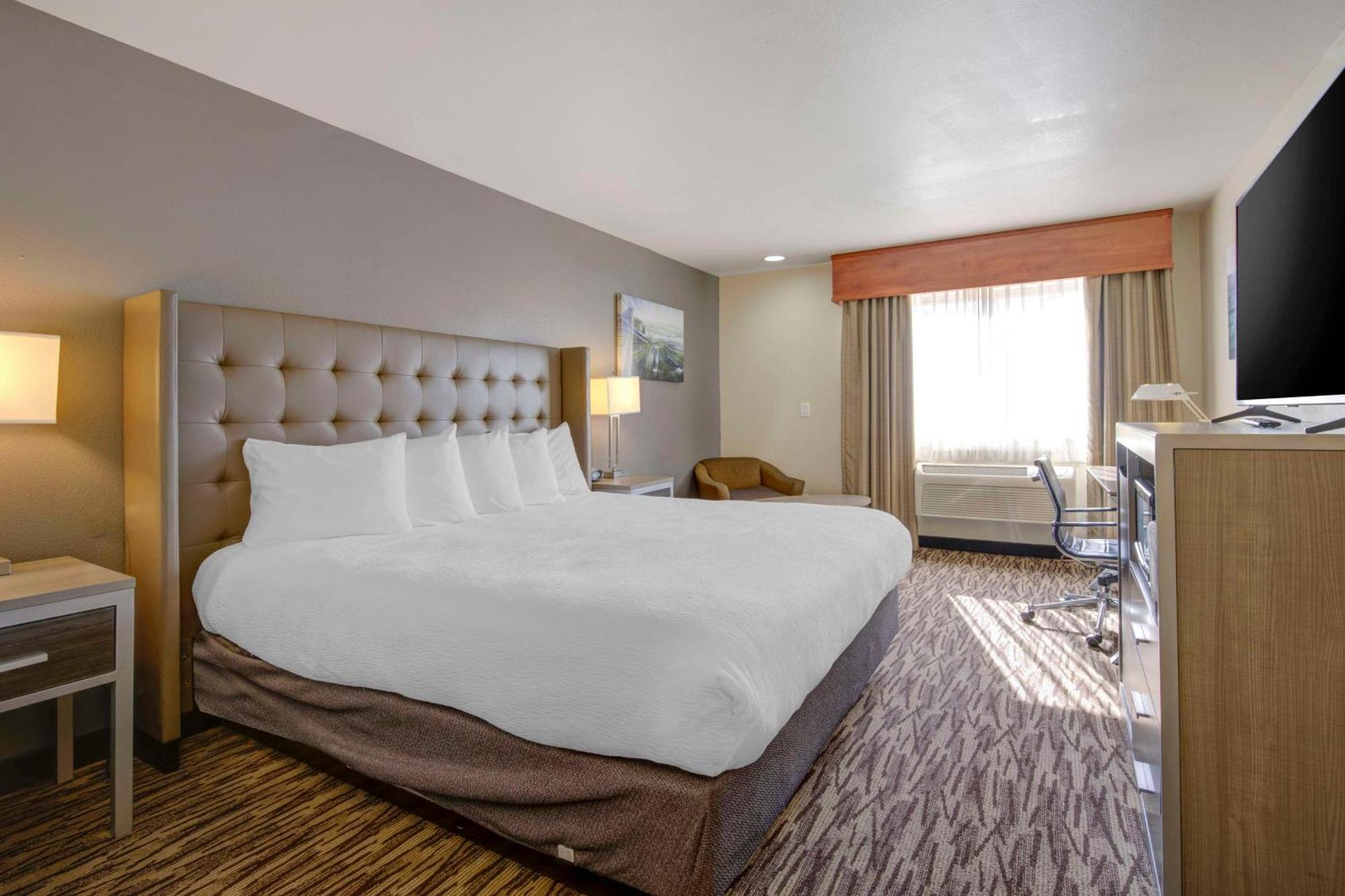 Best Western Plus Peppertree Airport Inn Airway Heights Exterior foto